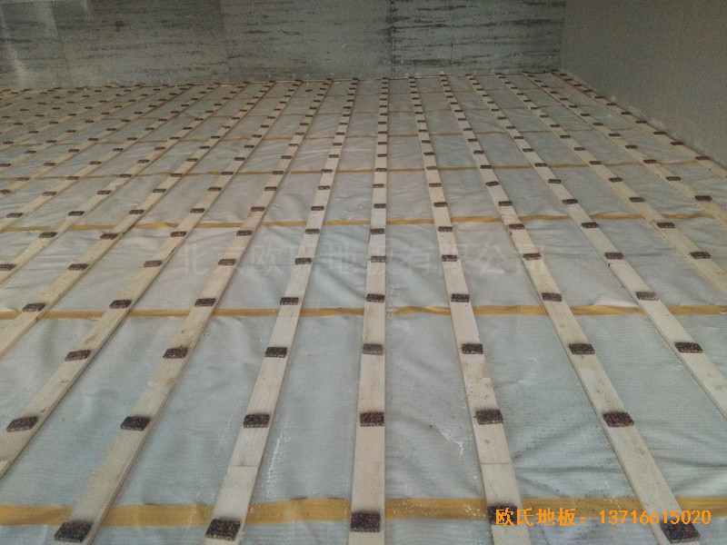 �R���w���赸�W(xu��)У�w��ľ�ذ���O(sh��)����1