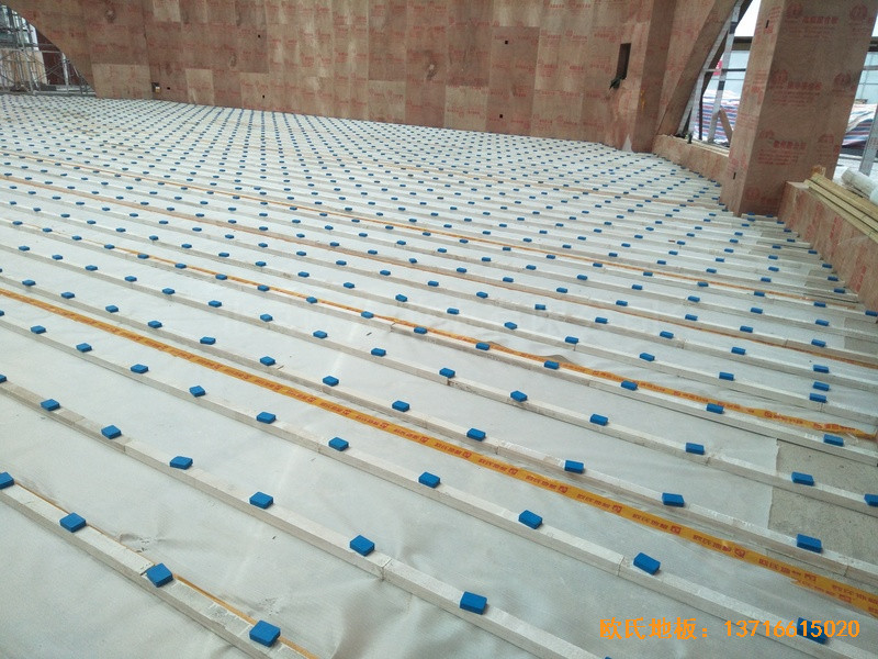 �����s����ɫ����С�W�\���^�w���ذ尲�b����1