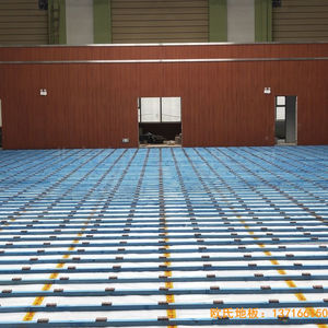 ɽ���x���ܴ�����С�W(xu��)�w���ذ���b����