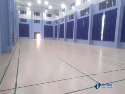 45度斜鋪龍骨運(yùn)動體育地板大約多少錢