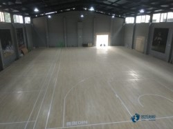 室內(nèi)籃球館木地板價格